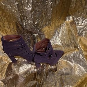 Women’s Plum Pointed Toe Heel 7.5